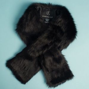 Unreal Fur scarf / stole - Rachel Zoe Box